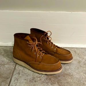 Women’s Redwing 6-inch classic Mocs. Worn once! Great condition!
